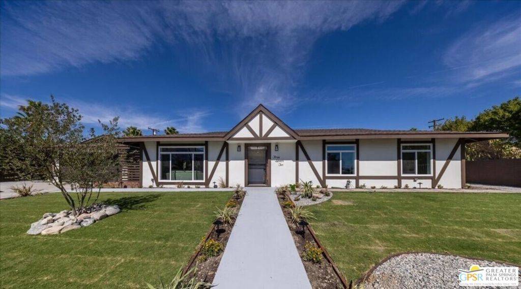 Palm Springs, CA 92262,372 E Molino RD
