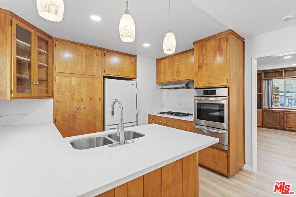 Grand Terrace, CA 92313,22285 Fulmar PL