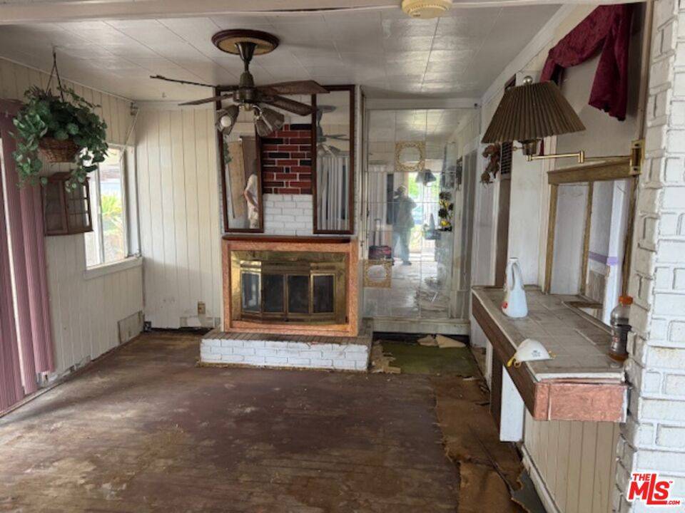 Lawndale, CA 90260,4030 W 159th ST