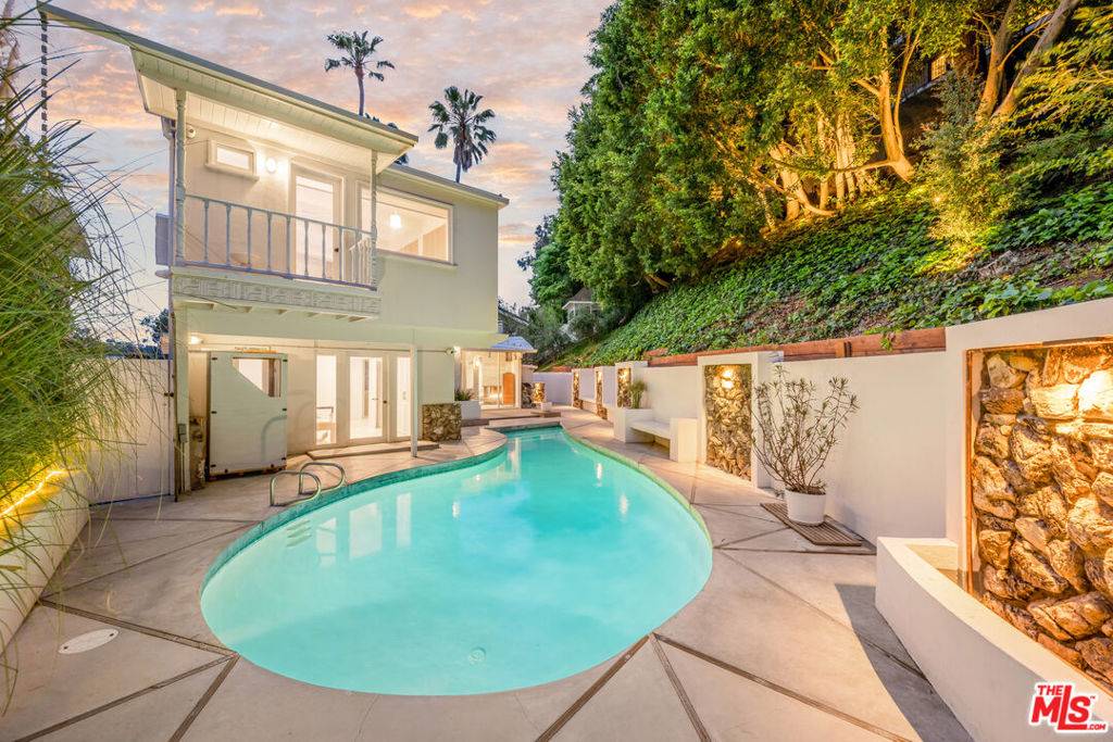 3027 Franklin Canyon DR, Beverly Hills, CA 90210