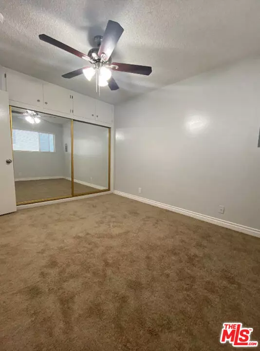 Hawthorne, CA 90250,4379 W 141st ST