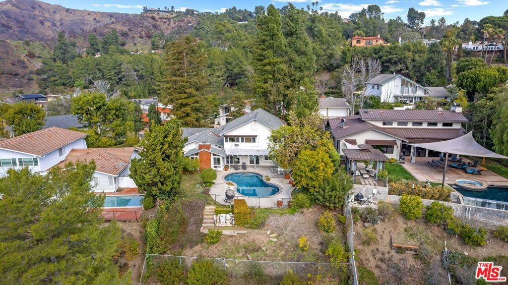 Los Angeles, CA 90049,2501 La Condesa DR