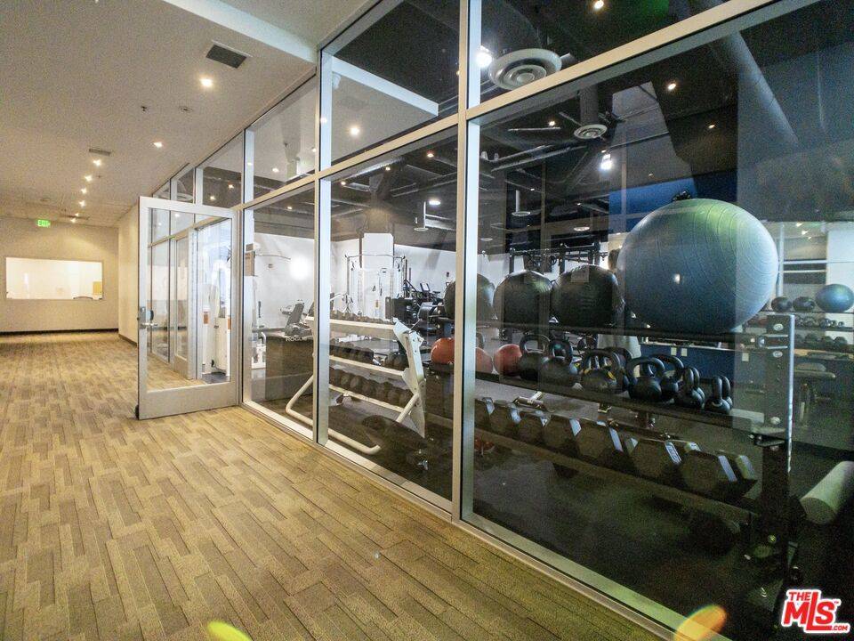 Los Angeles, CA 90017,1100 Wilshire BLVD #3001
