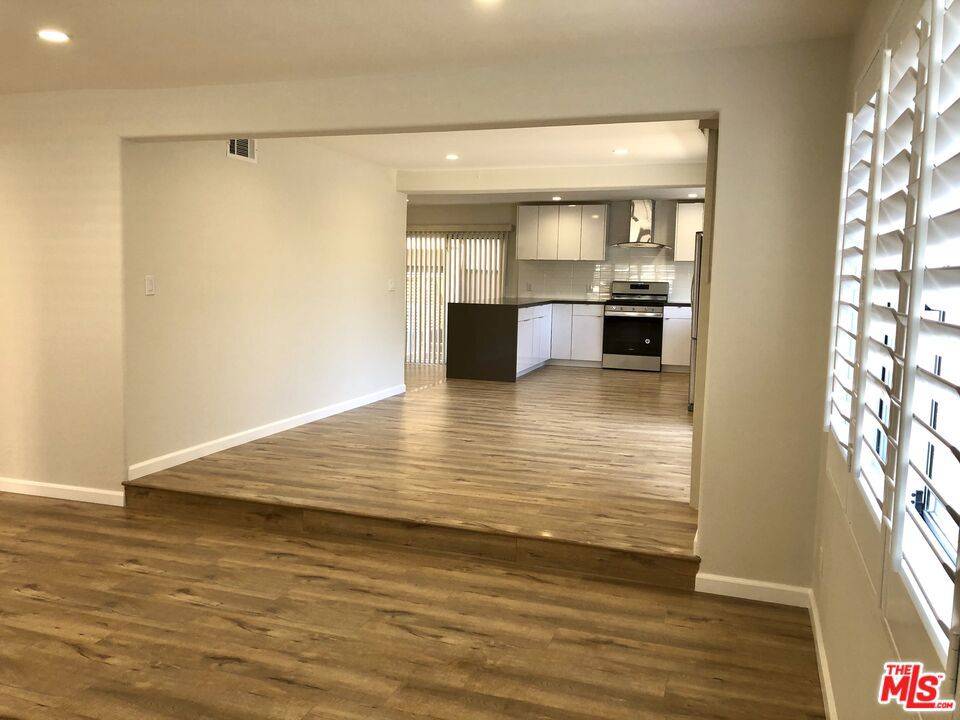Los Angeles, CA 90025,11520 WYOMING AVE #1