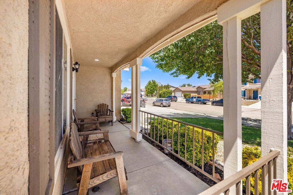 Rosamond, CA 93560,2133 Knollwood CT