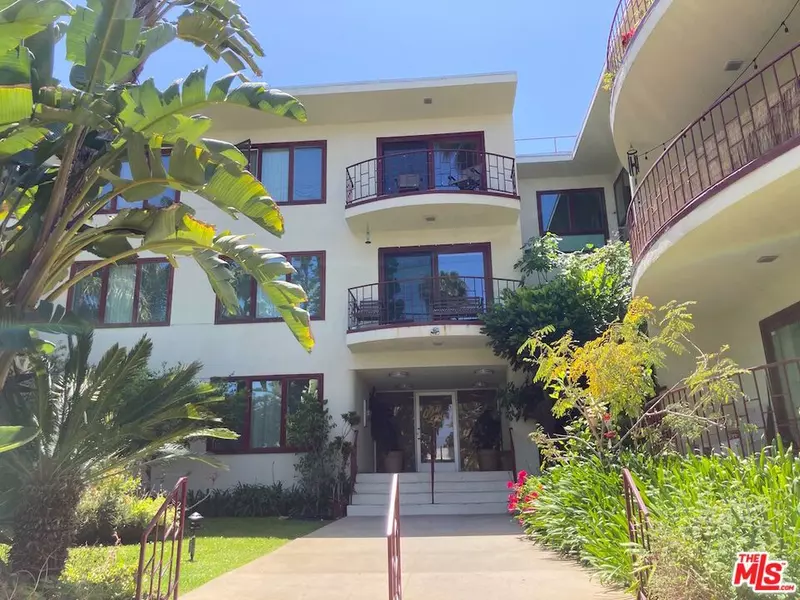 3407 Huxley ST #17, Los Angeles, CA 90027