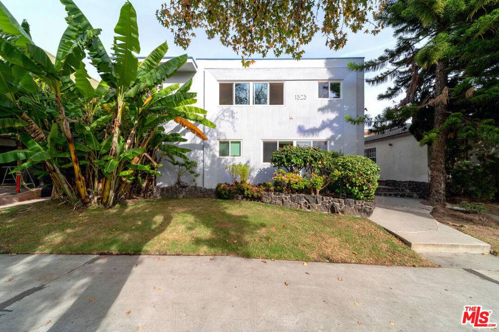 Santa Monica, CA 90401,1323 11th ST