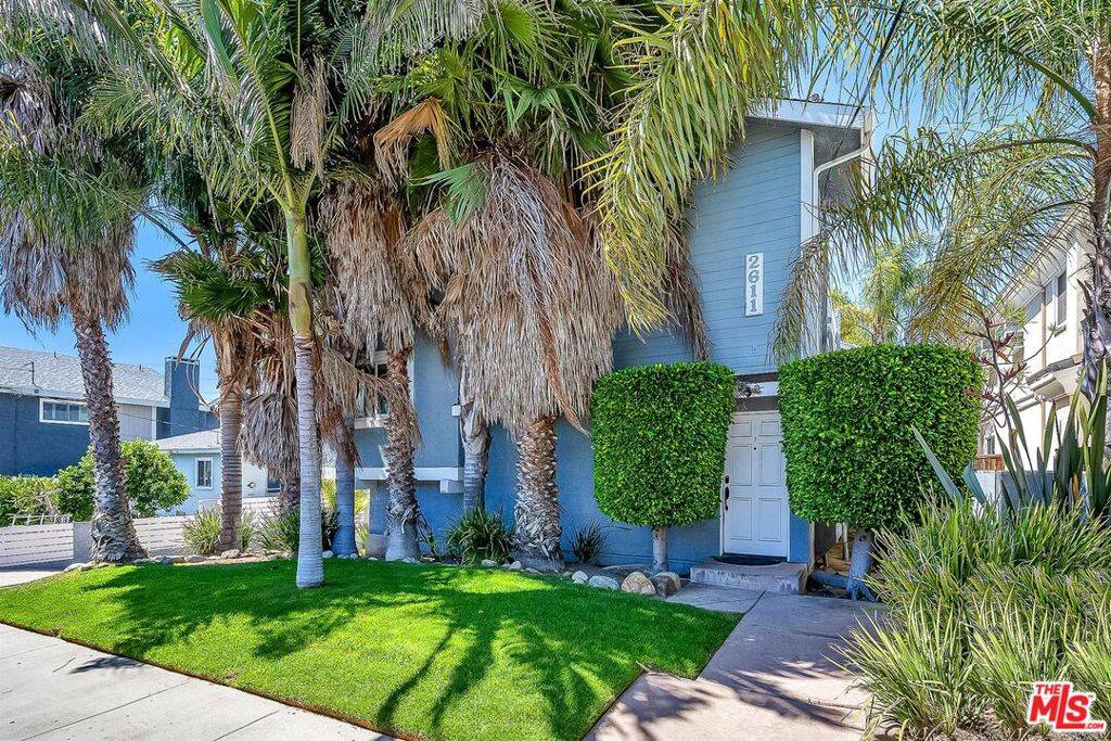 2611 Carnegie LN #3, Redondo Beach, CA 90278