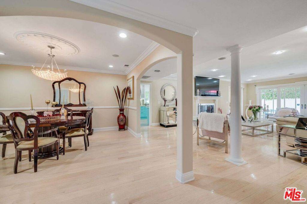 Los Angeles, CA 90056,5671 W 63rd ST