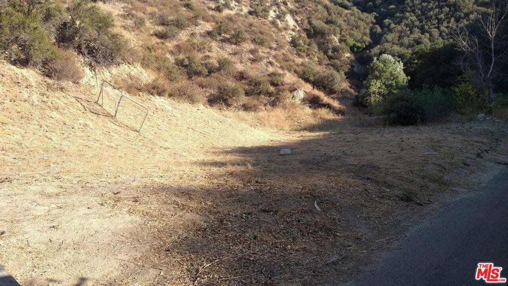 Val Verde, CA 91384,28530 ROOSEVELT AVE