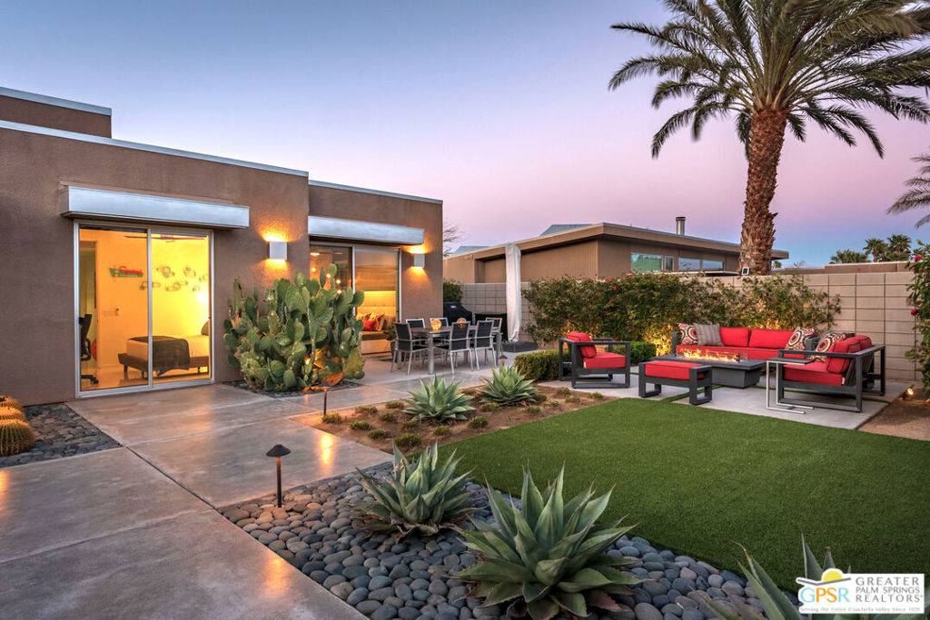 Palm Springs, CA 92262,1069 Azure CT