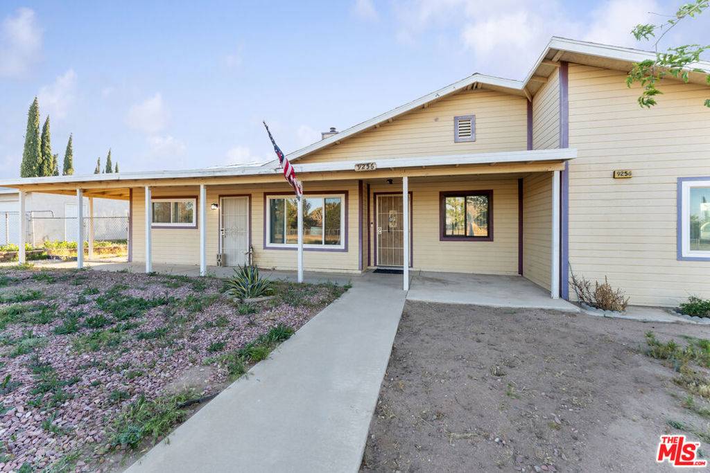 Hesperia, CA 92345,9256 6th AVE
