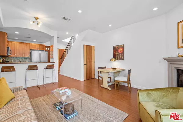 5303 Satsuma AVE #113, North Hollywood, CA 91601