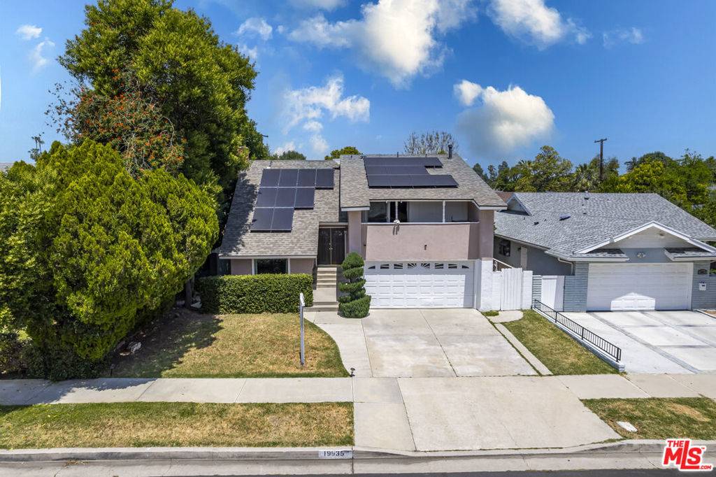 Winnetka, CA 91306,19935 Hemmingway ST