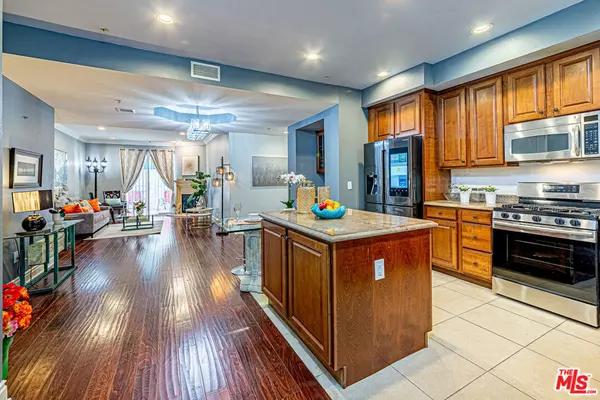 345 S Harvard BLVD #102, Los Angeles, CA 90020