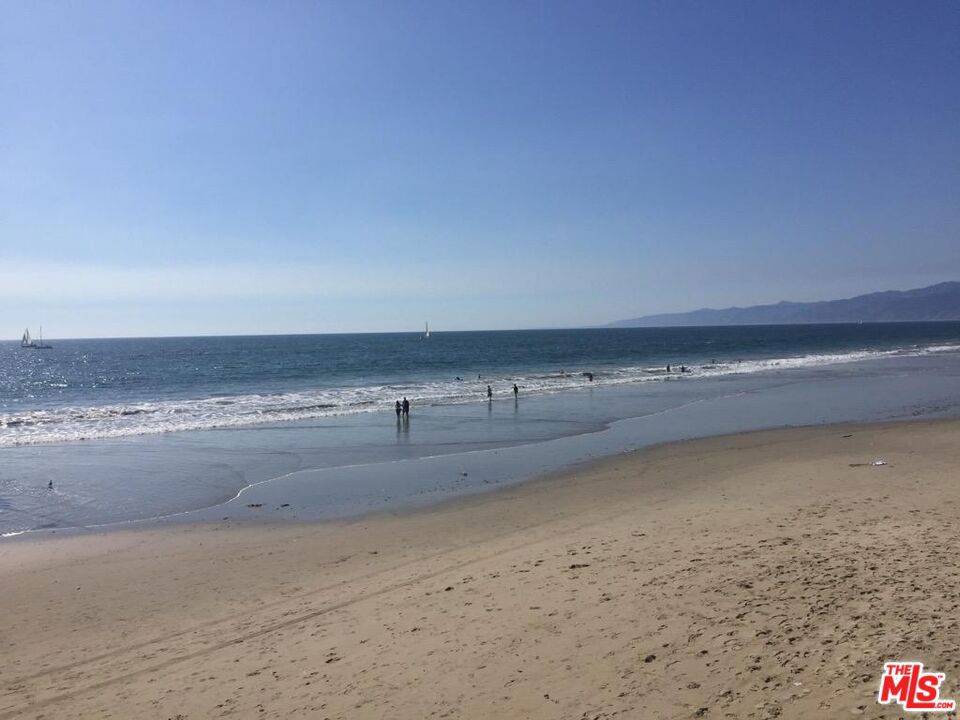 Marina Del Rey, CA 90292,3119 Via Dolce #311