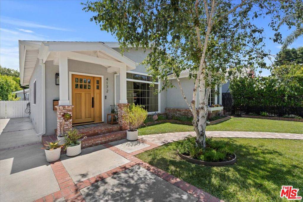 Sherman Oaks, CA 91423,4172 Nagle AVE