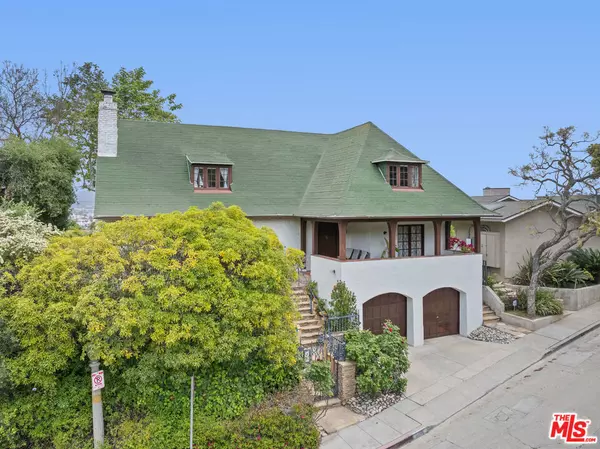 3806 Carnavon WAY, Los Angeles, CA 90027
