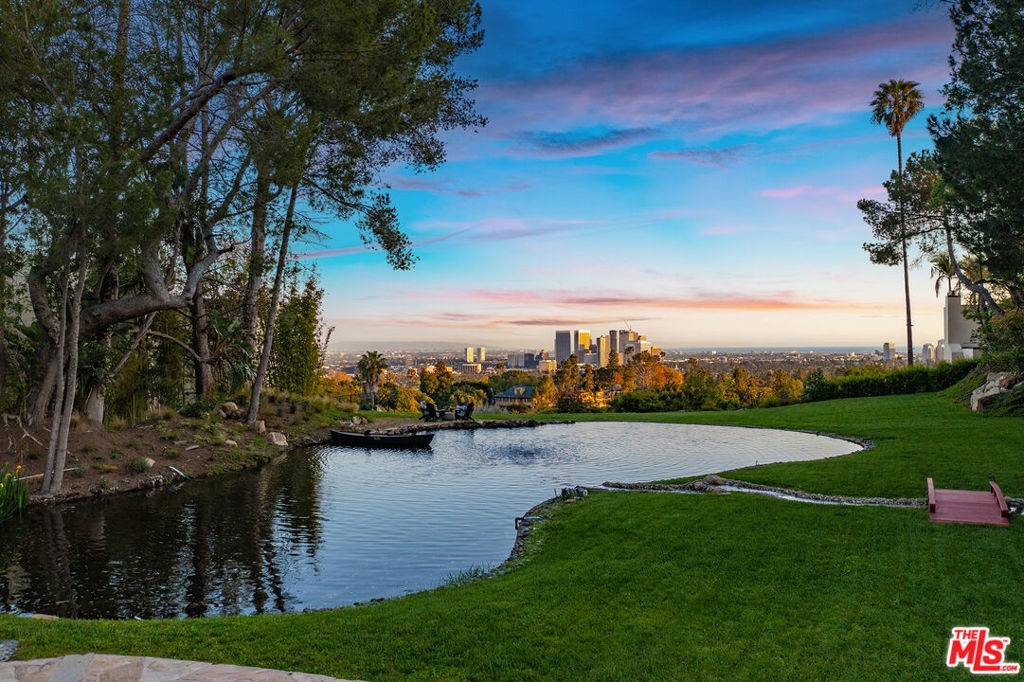 1177 Loma Linda DR, Beverly Hills, CA 90210