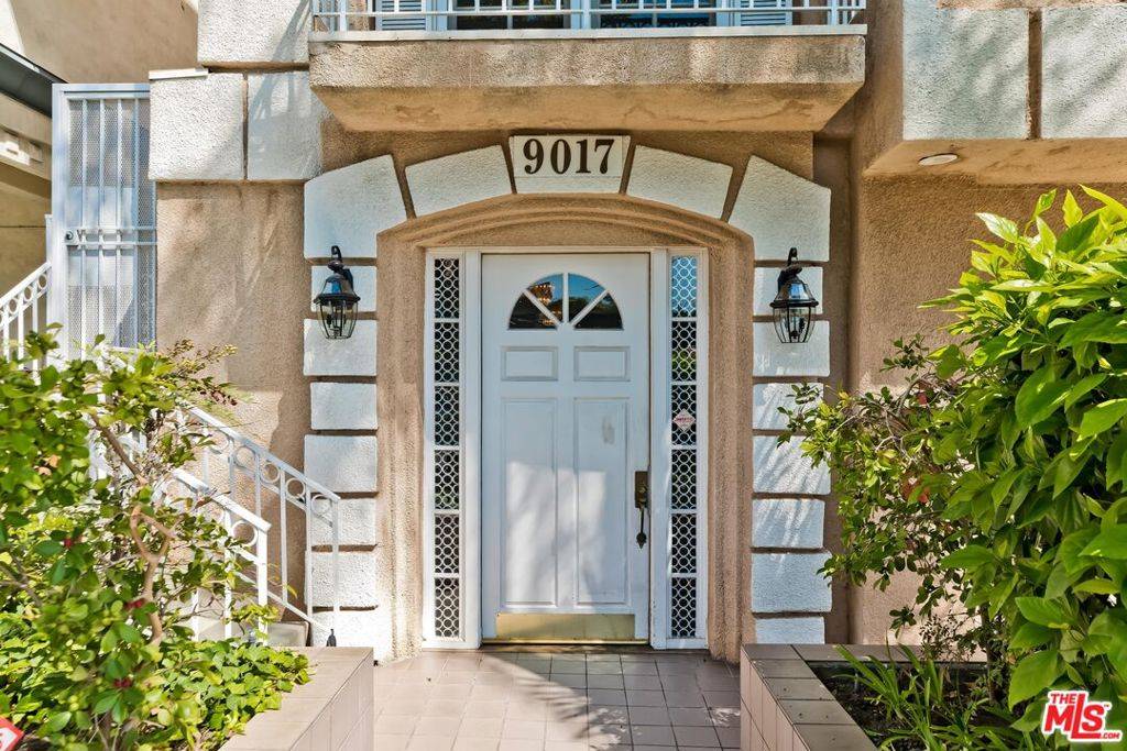 Los Angeles, CA 90035,9017 Alcott ST #102