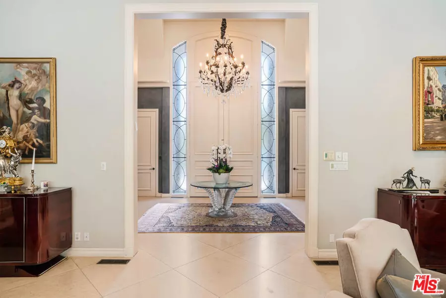 915 Hartford WAY, Beverly Hills, CA 90210