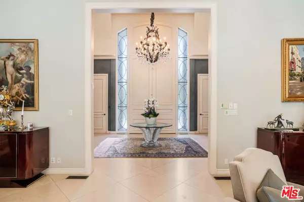 915 Hartford WAY, Beverly Hills, CA 90210