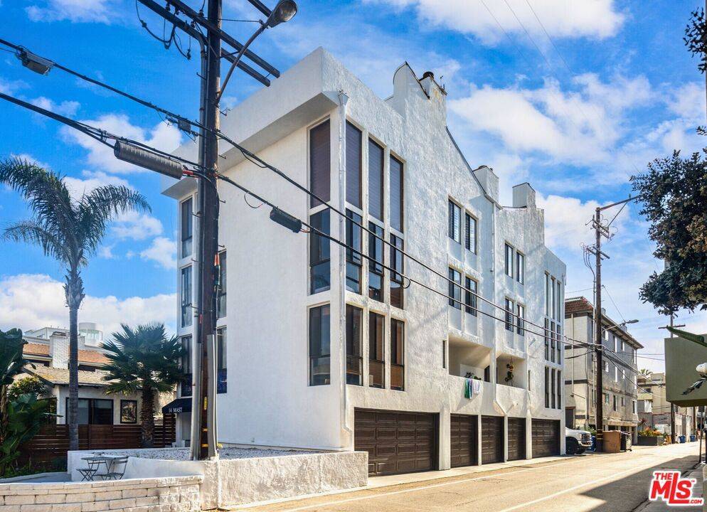 14 Mast ST, Marina Del Rey, CA 90292