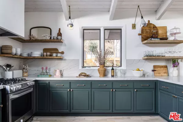 Calabasas, CA 91302,554 Mountain Green DR