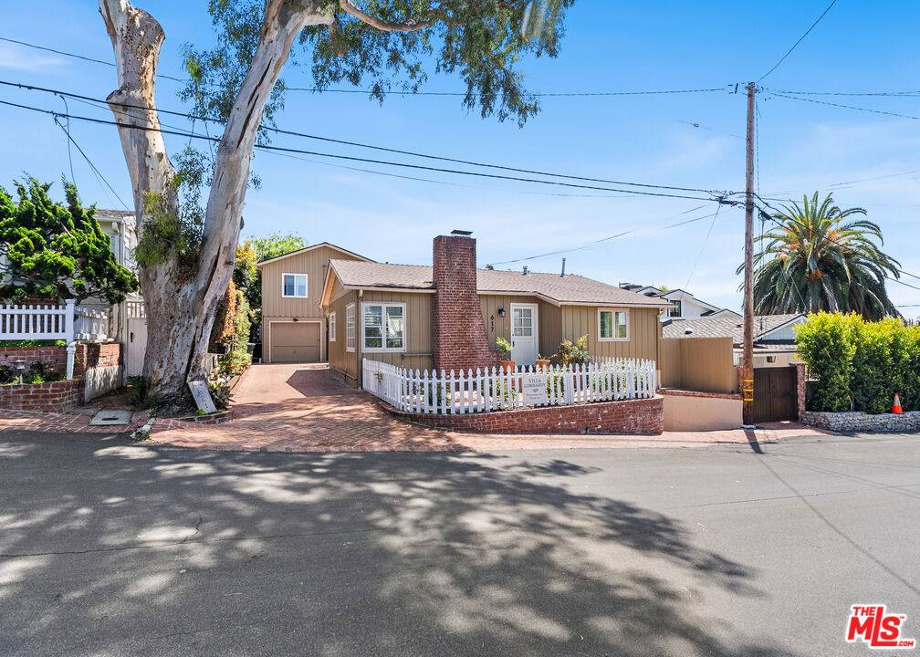 617 Lombardy LN, Laguna Beach, CA 92651