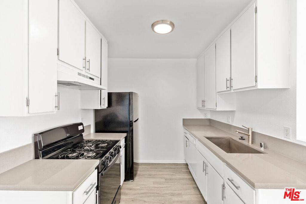 Van Nuys, CA 91406,15314 Gault ST #302
