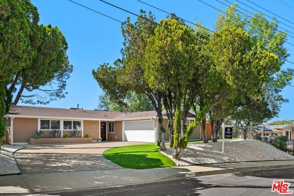 20553 Califa ST, Woodland Hills, CA 91367