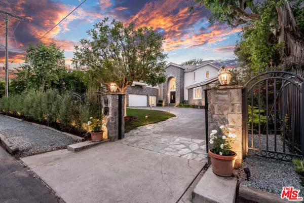Los Angeles, CA 90049,11797 CHAPARAL ST