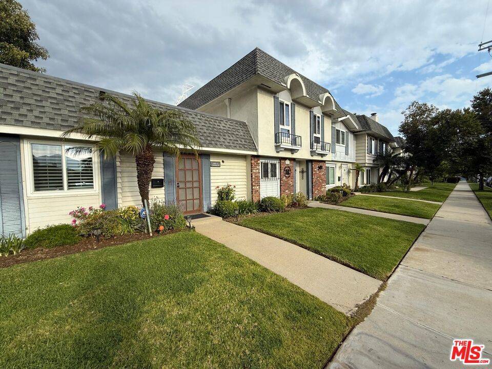 10234 Oklahoma AVE #A, Chatsworth, CA 91311