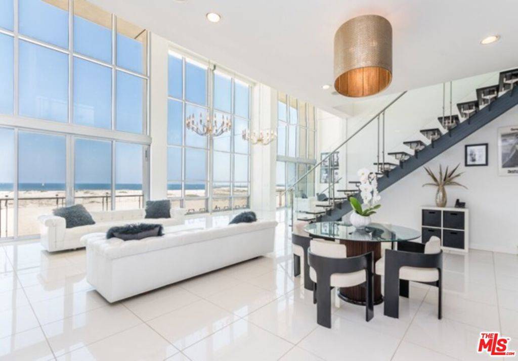 Marina Del Rey, CA 90292,5205 Ocean Front WALK #203