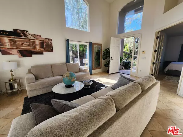 Malibu, CA 90265,28908 W Beach LN