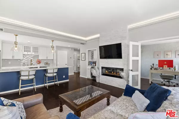 Los Angeles, CA 90046,7250 Franklin AVE #616