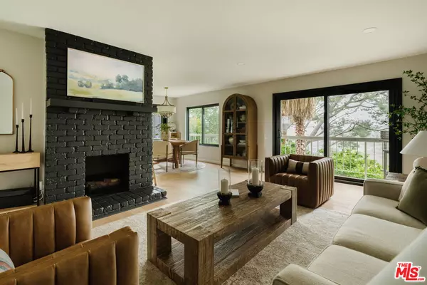 2345 Roscomare RD #204, Los Angeles, CA 90077