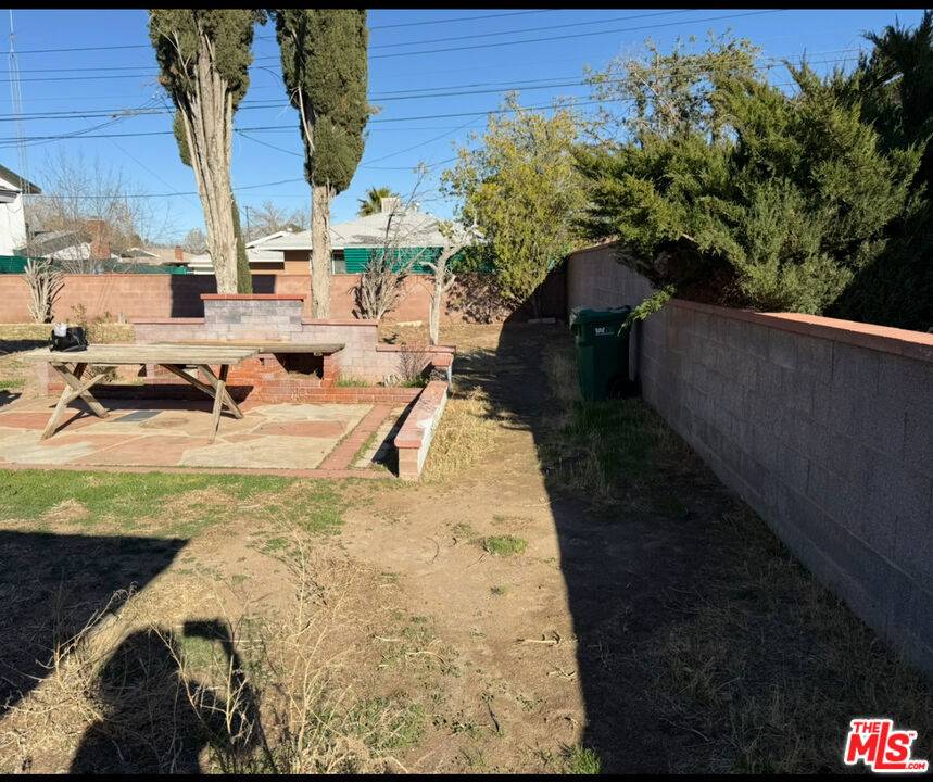 Lancaster, CA 93535,44250 Kirkland AVE