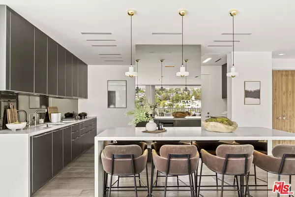 West Hollywood, CA 90069,9255 Doheny RD #1805
