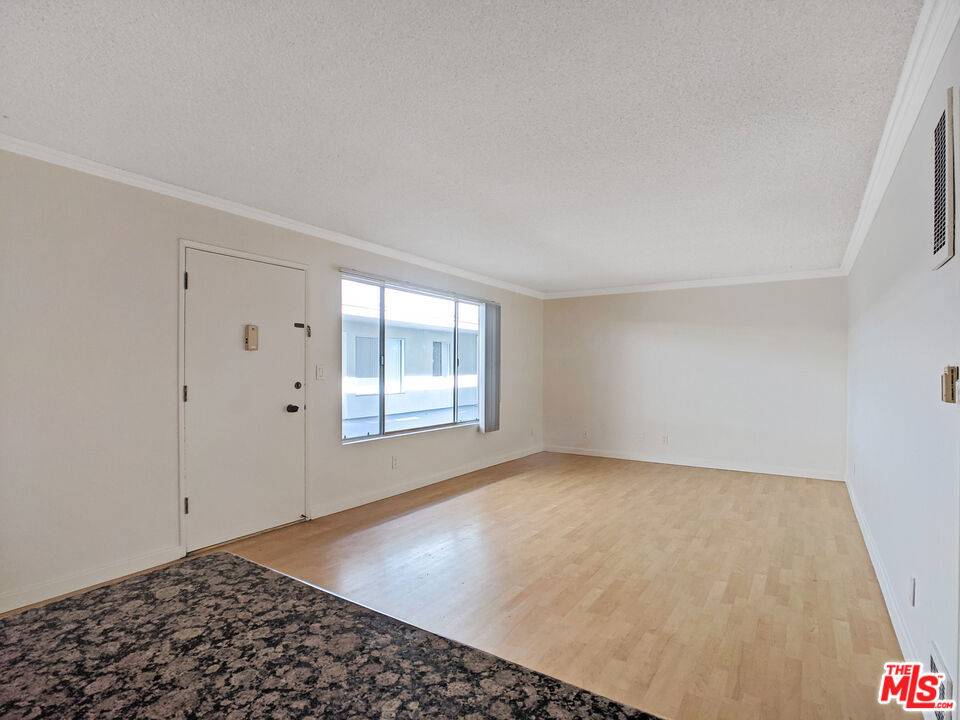 Santa Monica, CA 90405,440 Raymond AVE #9