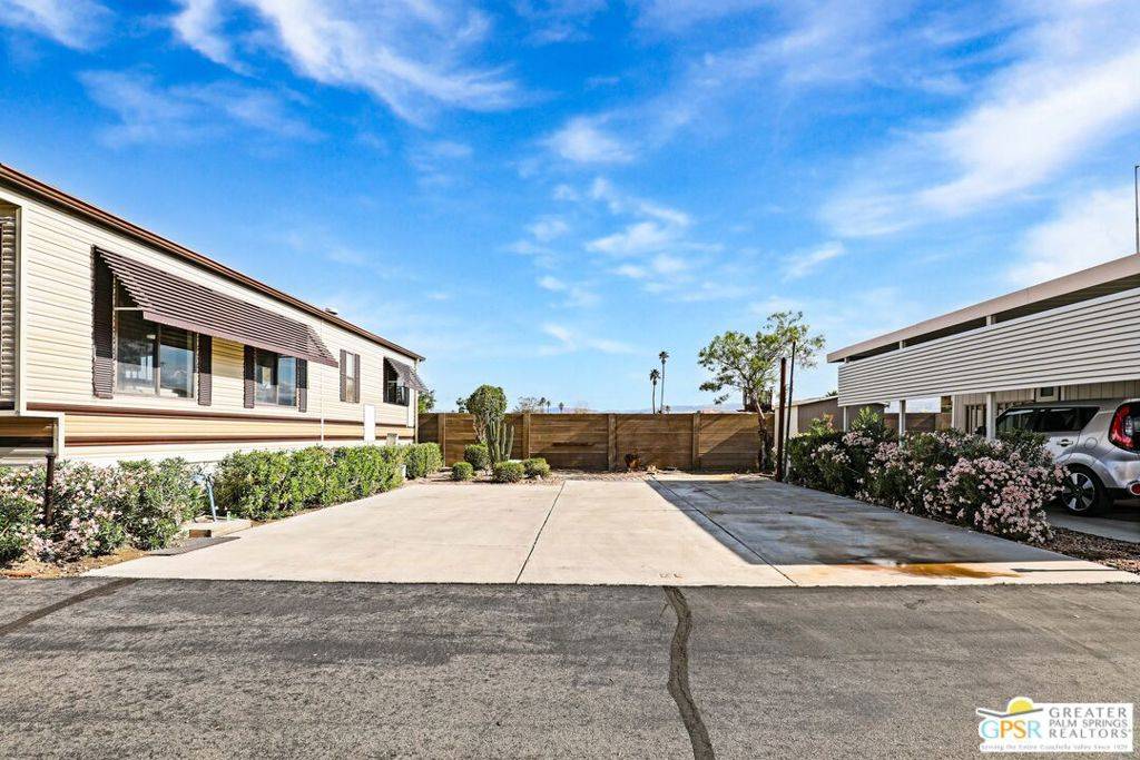 Cathedral City, CA 92234,69333 E Palm Canyon DR #74