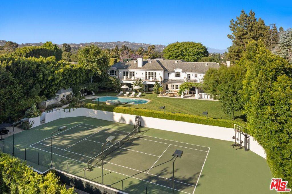 Beverly Hills, CA 90210,9966 Sunset BLVD