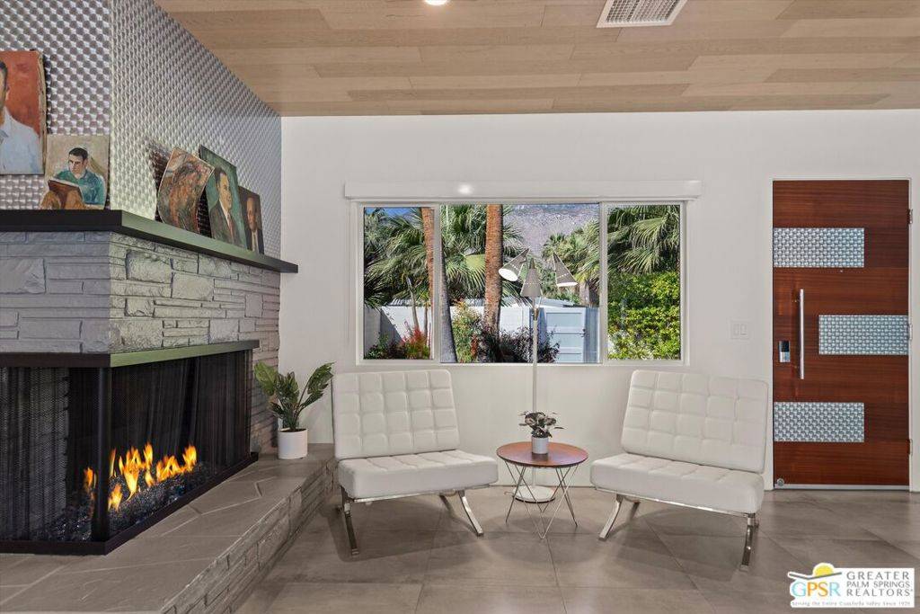 Palm Springs, CA 92262,212 Cerritos DR