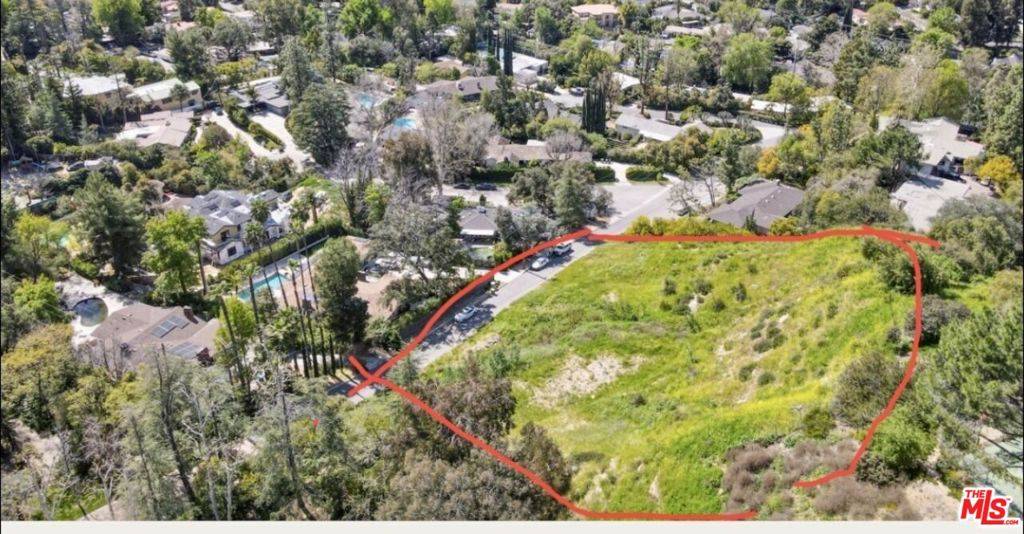 Tarzana, CA 91356,0 Charles
