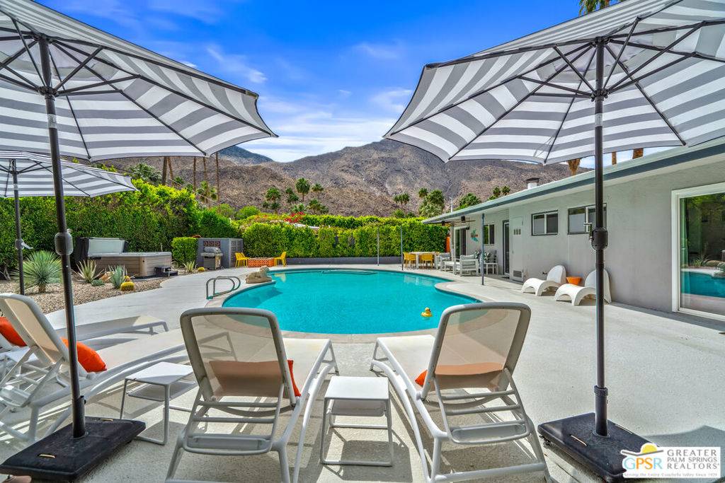 281 E Ocotillo AVE, Palm Springs, CA 92264