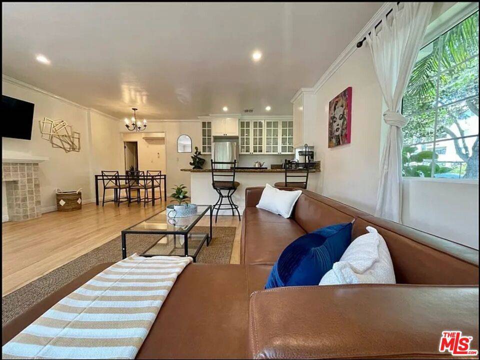 Santa Monica, CA 90403,1028 12th ST #1