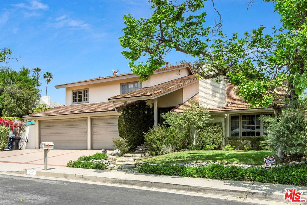 2124 Eric DR, Los Angeles, CA 90049