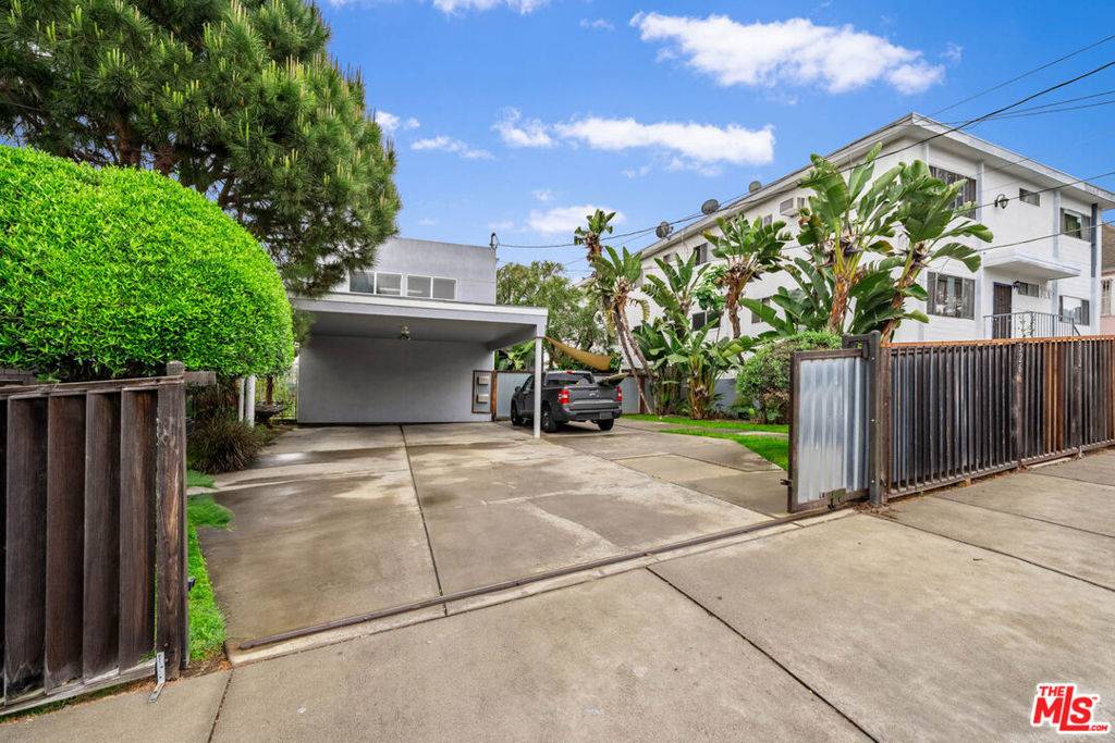 326 Welcome ST, Los Angeles, CA 90026