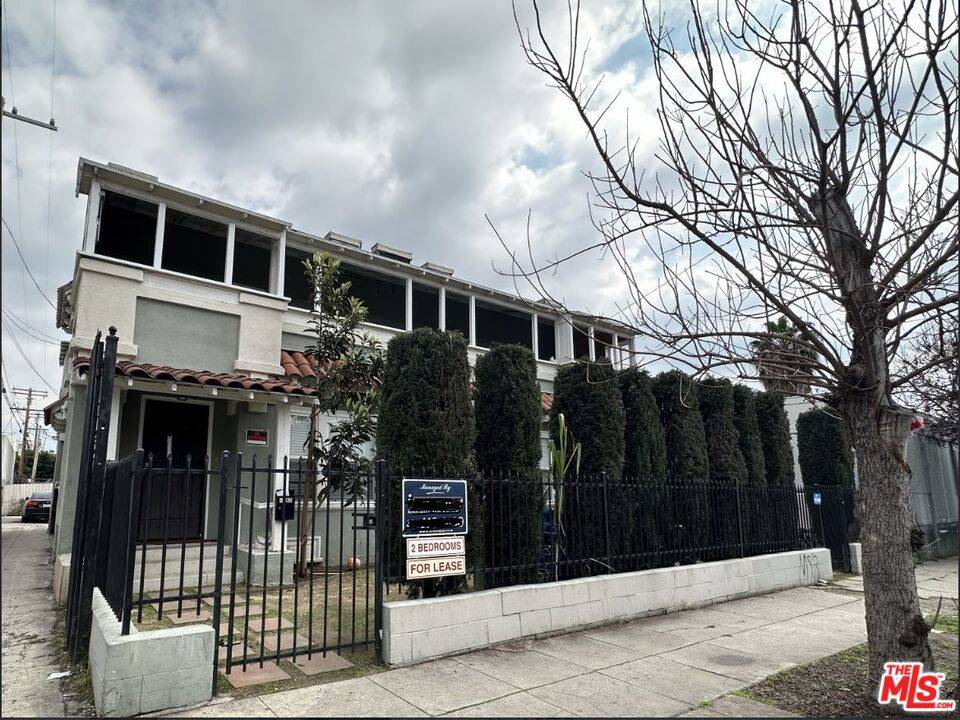1162 N St Andrews PL, Los Angeles, CA 90038