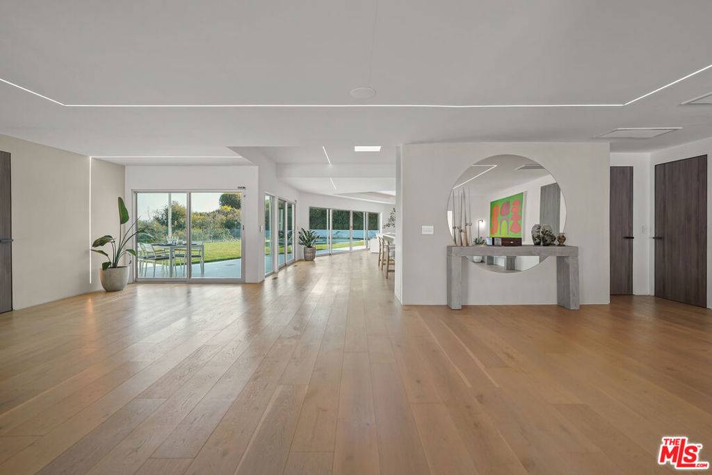 Encino, CA 91436,17116 Adlon RD